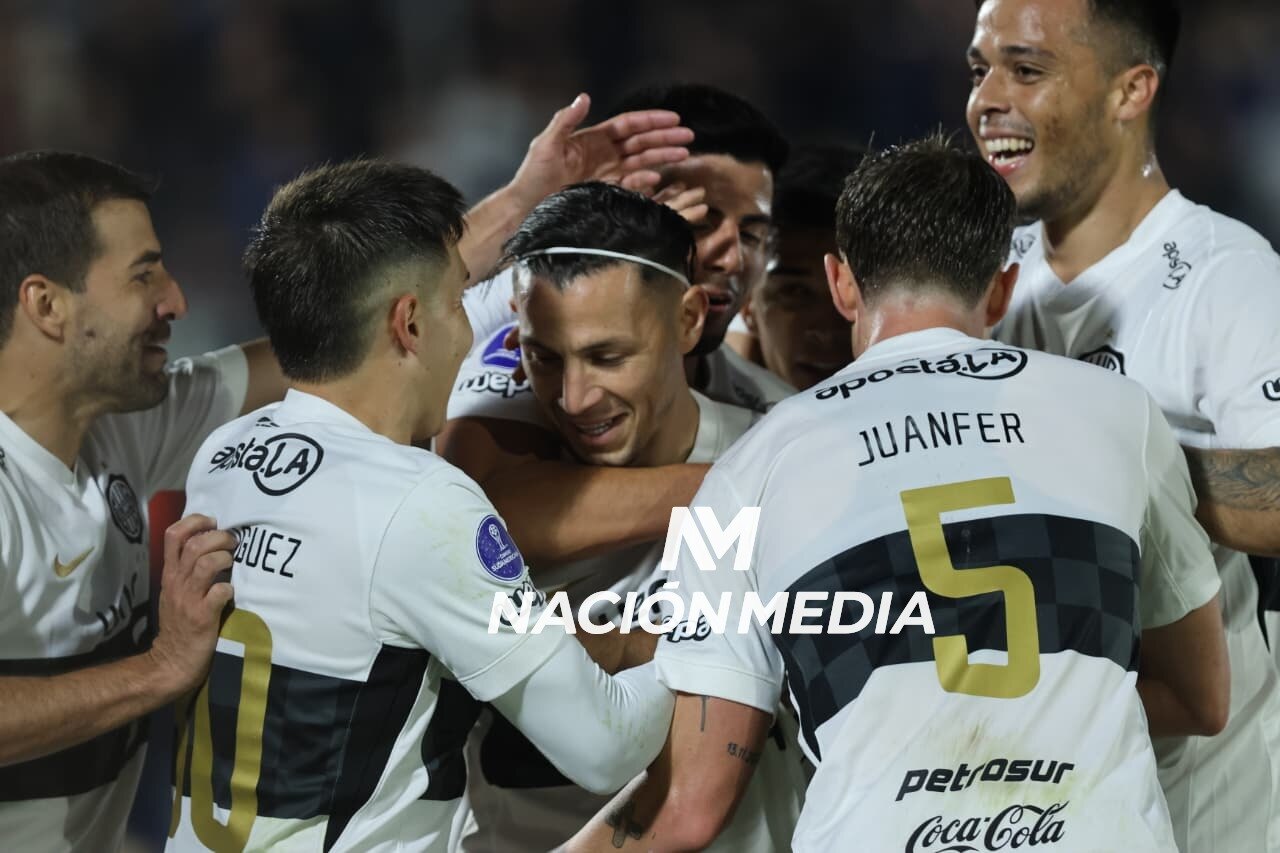 ¡Olimpia y una remontada fiel a su historia copera para acercarse a octavos!