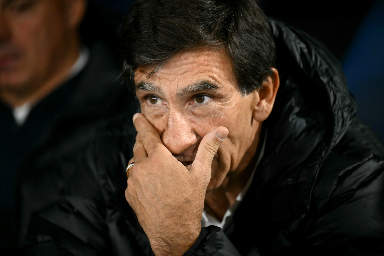 El Racing de Costas queda eliminado en una noche de terror