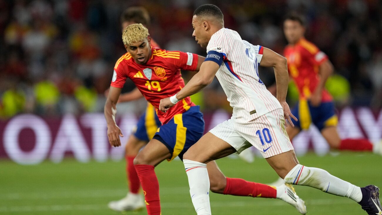 Francia y España disputan un clásico con sabor a final anticipada