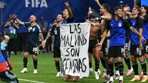 FIFA investiga la pancarta de Argentina sobre las Malvinas